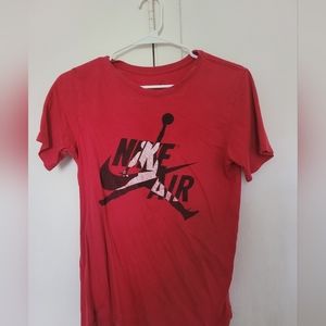 Nike jordan shirt red